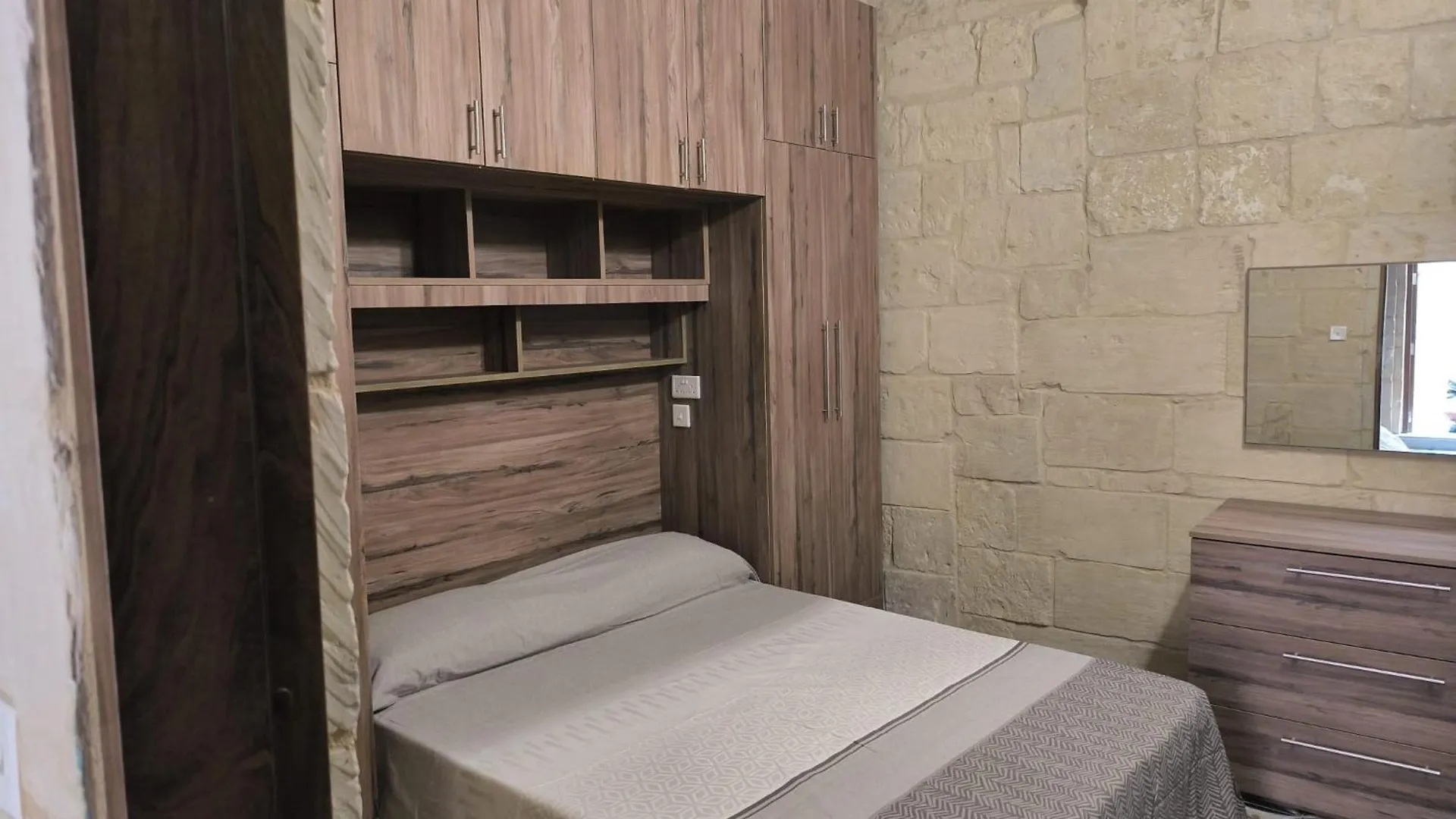 Birgu'S Central Traditional Apartment